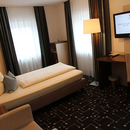 Koeniger ホテル 3*