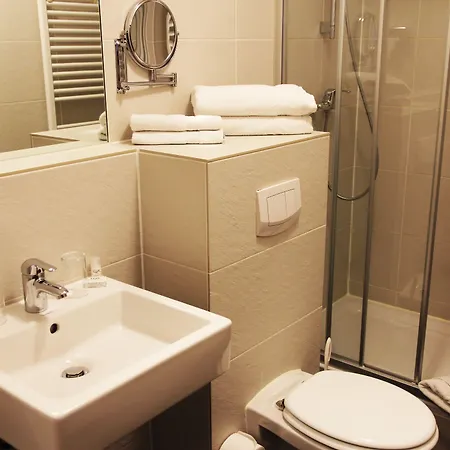 Koeniger 3* Pliening