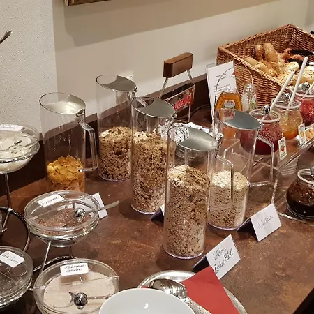 ホテル Koeniger Pliening