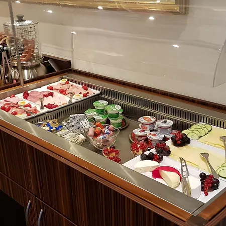 ホテル Koeniger Pliening