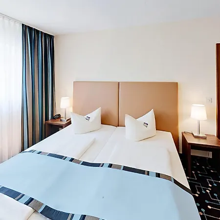 Koeniger ホテル 3*