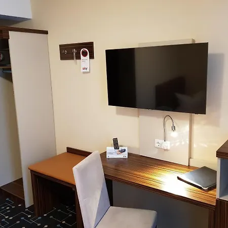 Koeniger Hotell Pliening