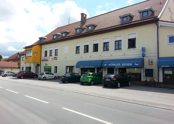 Koeniger Szálloda Pliening